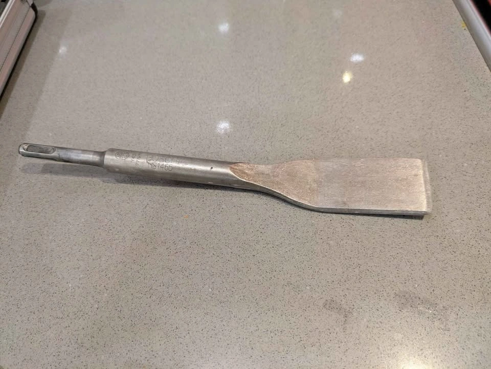 Bosch Bulldog Xtreme SDS-Plus Tile Chisel - photo 2