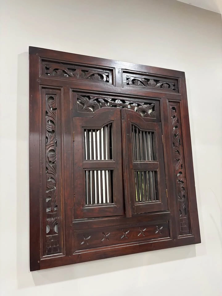 Hand-Carved Solid Wood Mirror with Shutter Doors | Antique Style - photo 2