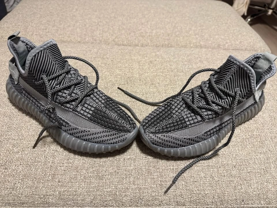 Men’s Running Shoes - photo 2