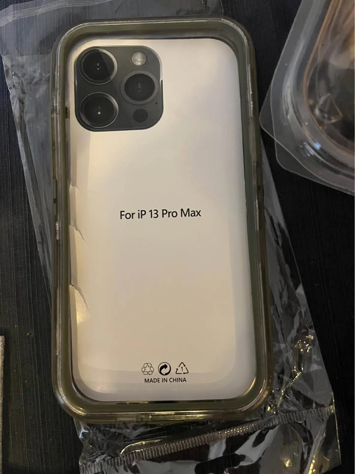iPhone 13 Pro Max Lifeproof Case - photo 2
