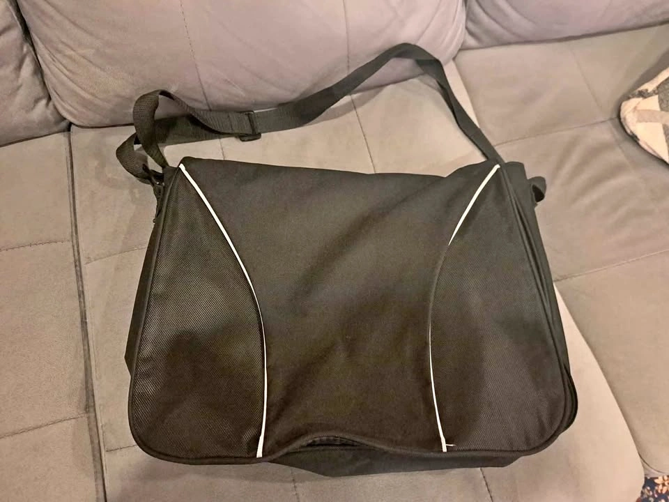 17” Laptop Case with Pockets