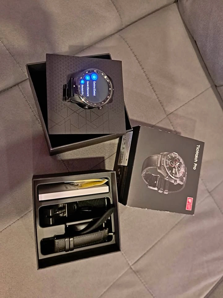 Tik Watch Pro (Smart Watch)