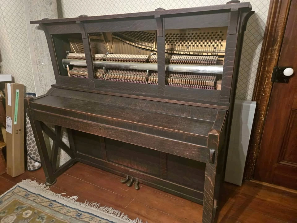 Heintzman & co piano