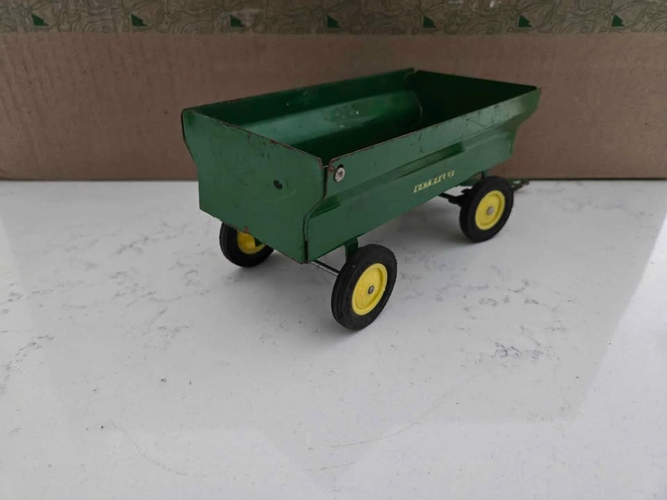 John Deere Tractor and Wagon - 1/16 Scale - photo 5