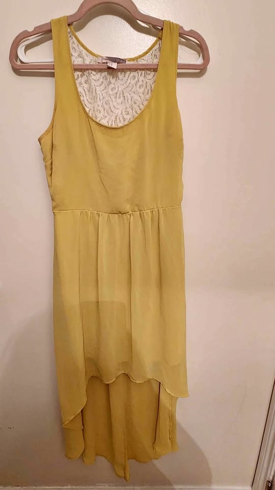 Yellow hi low dress with white lace detail in the back (medium)