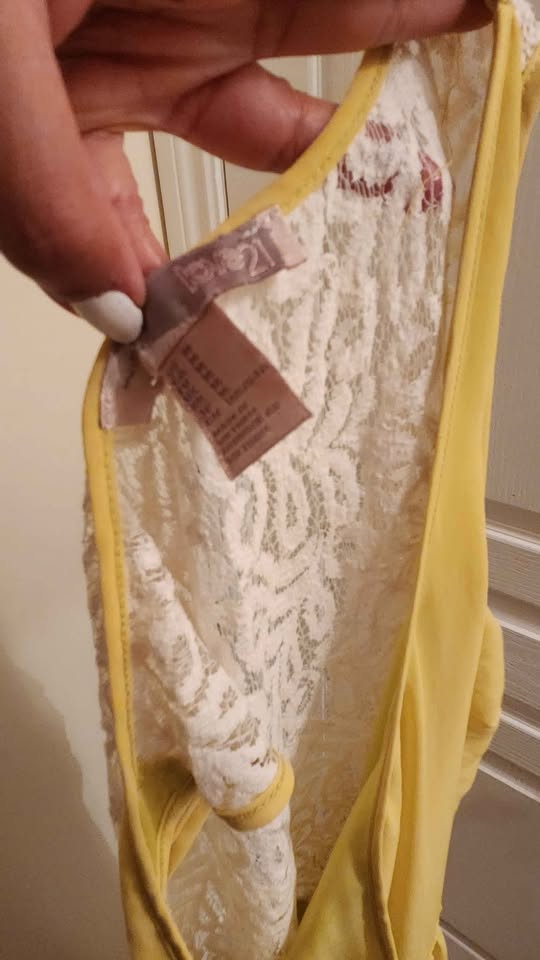 Yellow hi low dress with white lace detail in the back (medium) - photo 3