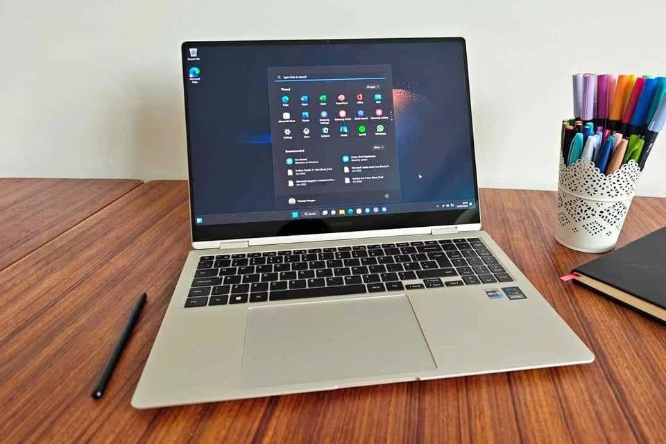 Galaxy Book 3 Pro 360 (Excellent Condition)