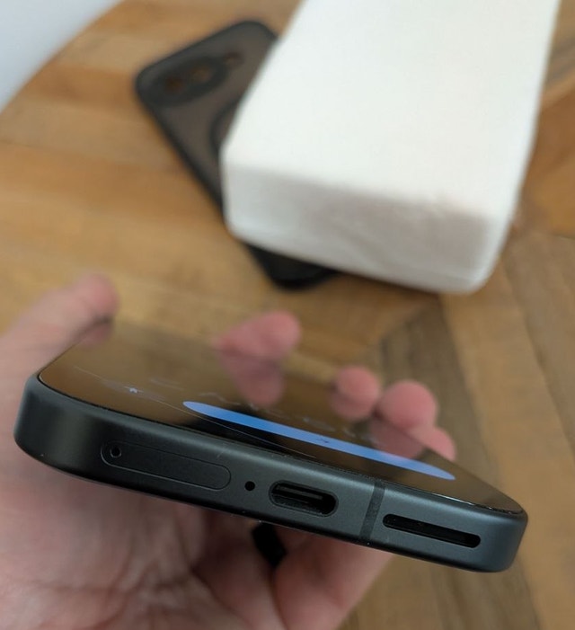 Brand New Google Pixel 9A 128GB + Case & 2 Screen Protectors - photo 3