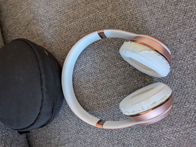 Beats Solo3 Wireless On-Ear Headphones - Rose Gold - photo 2