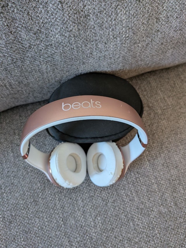 Beats Solo3 Wireless On-Ear Headphones - Rose Gold - photo 3