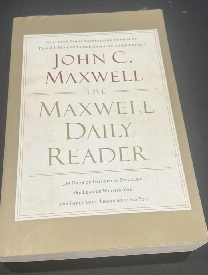 John Maxwell Leadership Books - photo 3