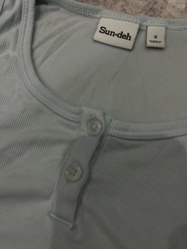 Aritzia SUNDEH Tanktop SMALL - photo 3