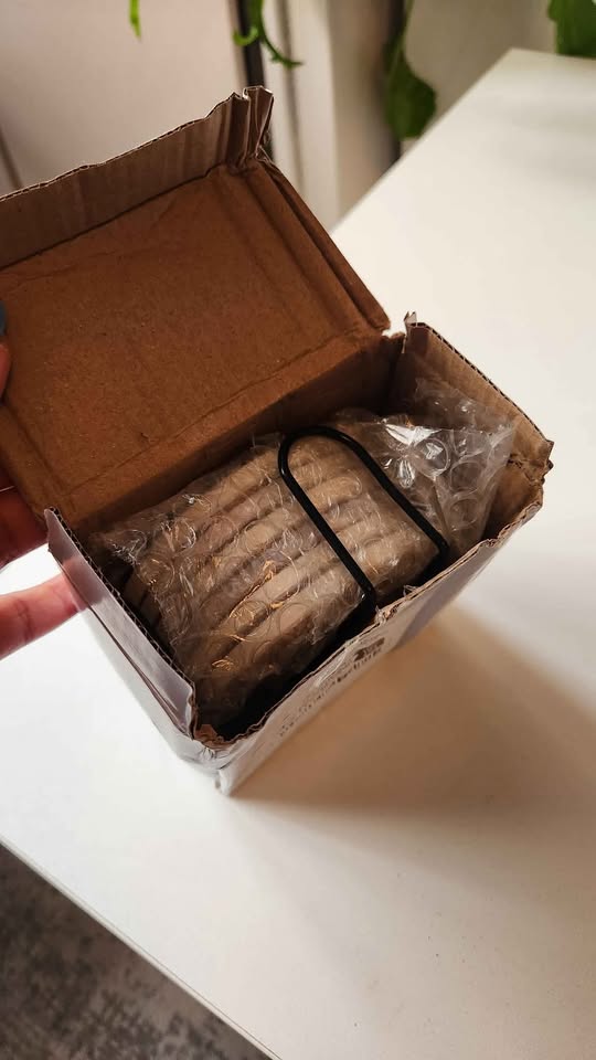 Brand new set of 6 coasters (made out of cork) - photo 3