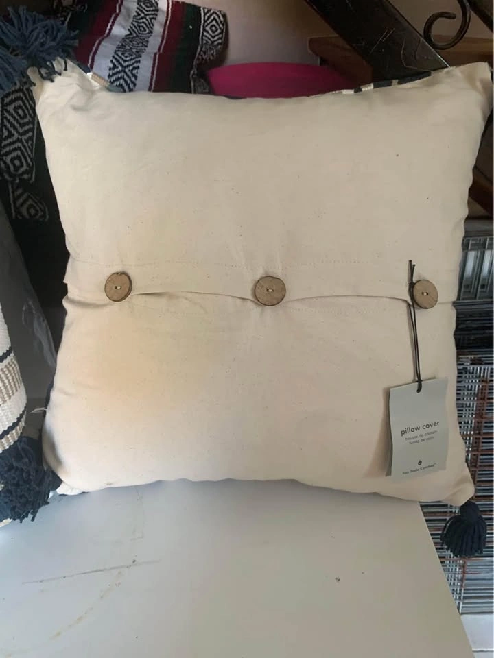 New West Elm Boho Pillow Set of 2 - photo 3