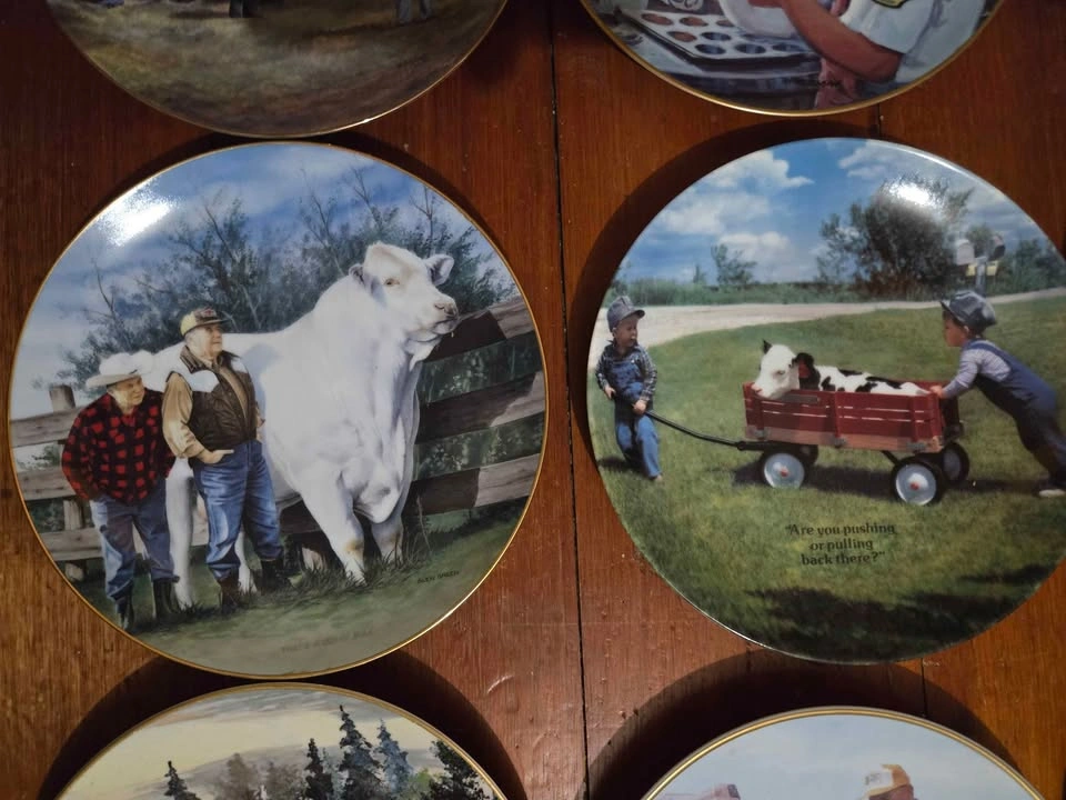 Collector plates with farm scenes - photo 5