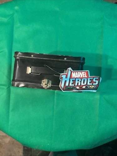 Marvel Heroes 2010 Metal LunchBox Ironman Hulk Spidey