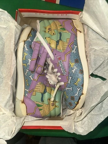 Reebok 25th Anniversary Dog A Bone Sneakers Womens 7 - photo 5