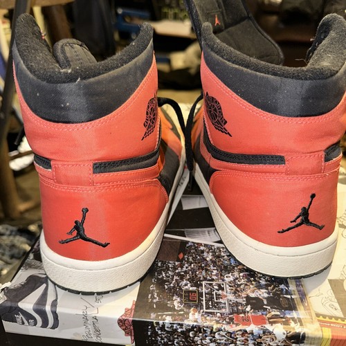Size 11.5 - Air Jordan 1 Retro High Max Orange - photo 5