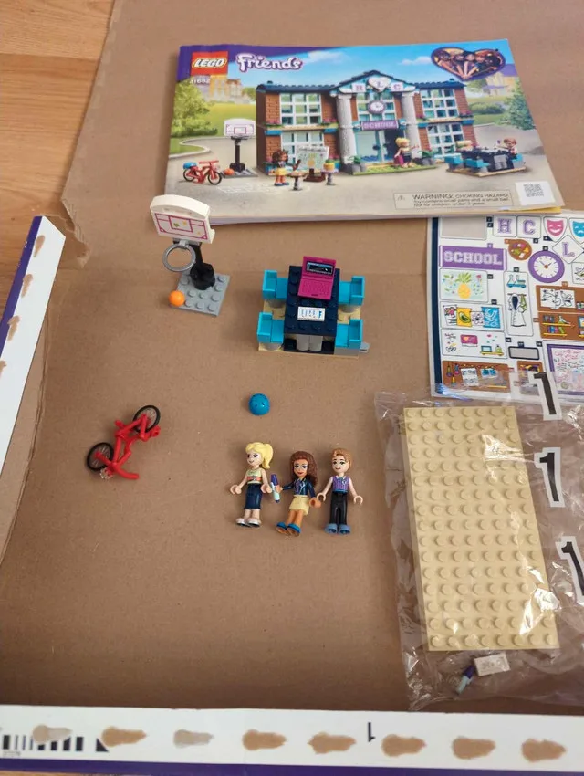 Lego Friends Heartlake City School image indicator(2)