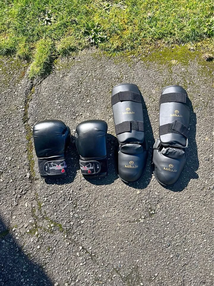 Shin/Foot Pads, Kickboxing Gloves, and 16oz Boxing Gloves