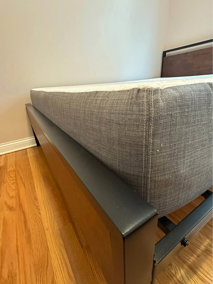 Used Queen Mattress in Great Condition (not including bed frame) - photo 3