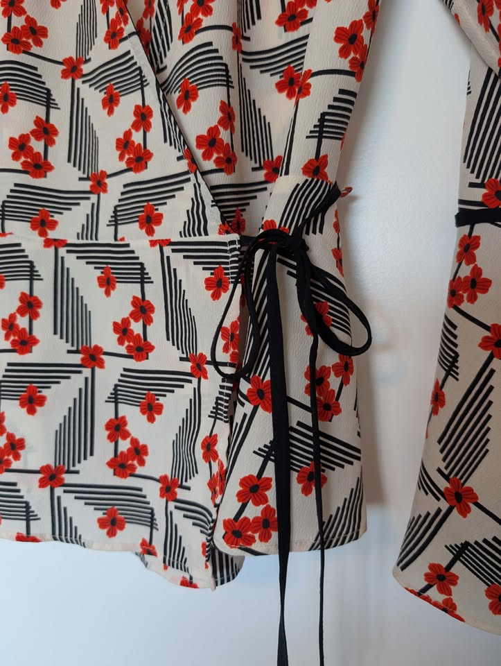 Topshop Cherry Blossom Print Wrap Blouse Size 2 - photo 2