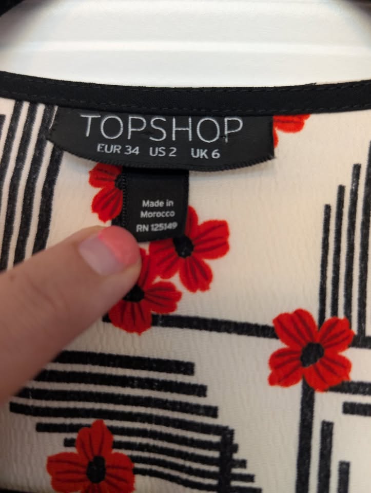 Topshop Cherry Blossom Print Wrap Blouse Size 2 - photo 3