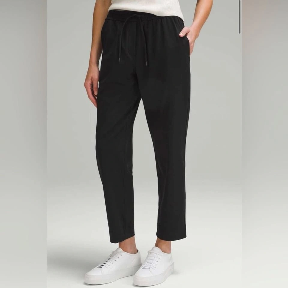 Lululemon Stretch Mid-Rise Tapered Pant - Black, Size 4 - photo 3
