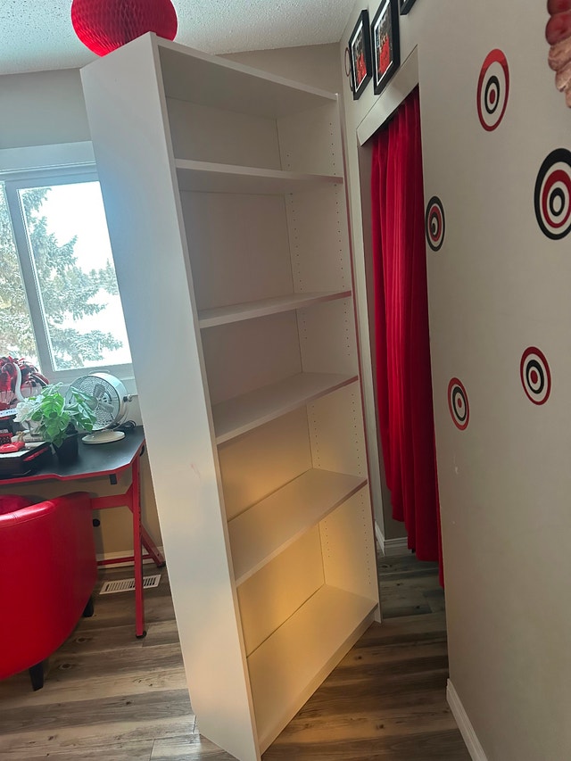IKEA bookcase white - photo 4