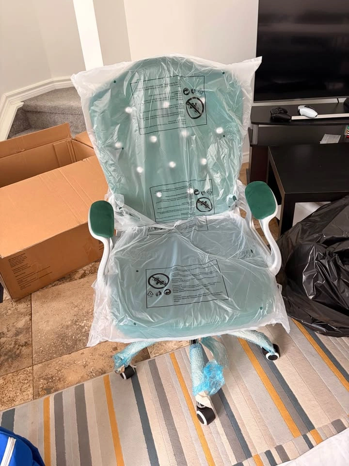 Velvet Computer Chair!! - photo 4