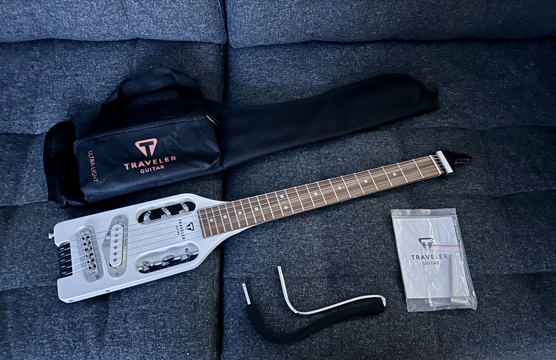 Traveler Ultra-Light Electric Guitar - photo 3