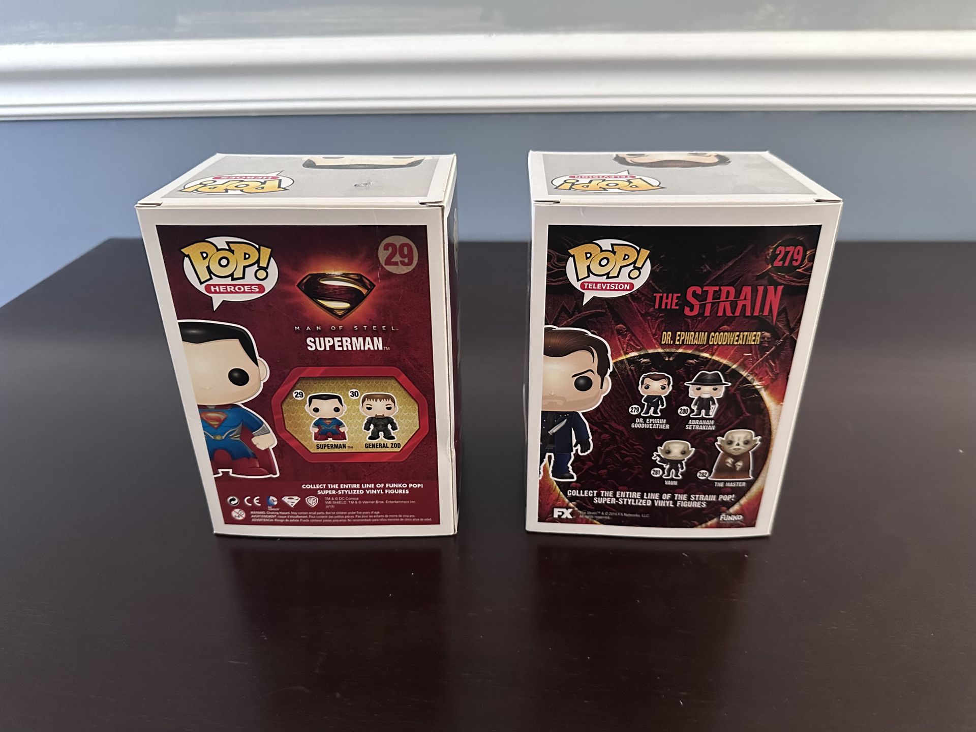 Funko Pops - Superman (29) & Dr. Ephram Goodweather (279) - photo 3