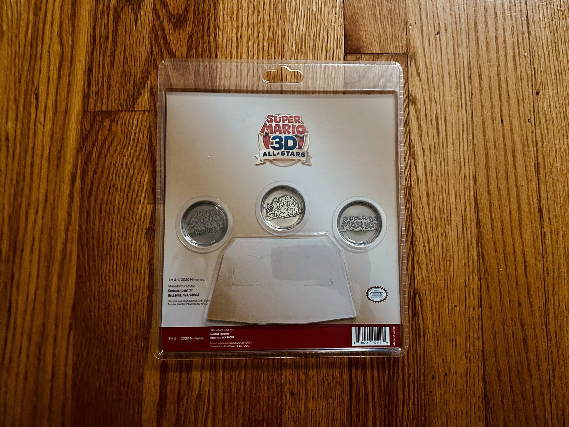 Super Mario Collectible Coin Set - NEW - photo 2