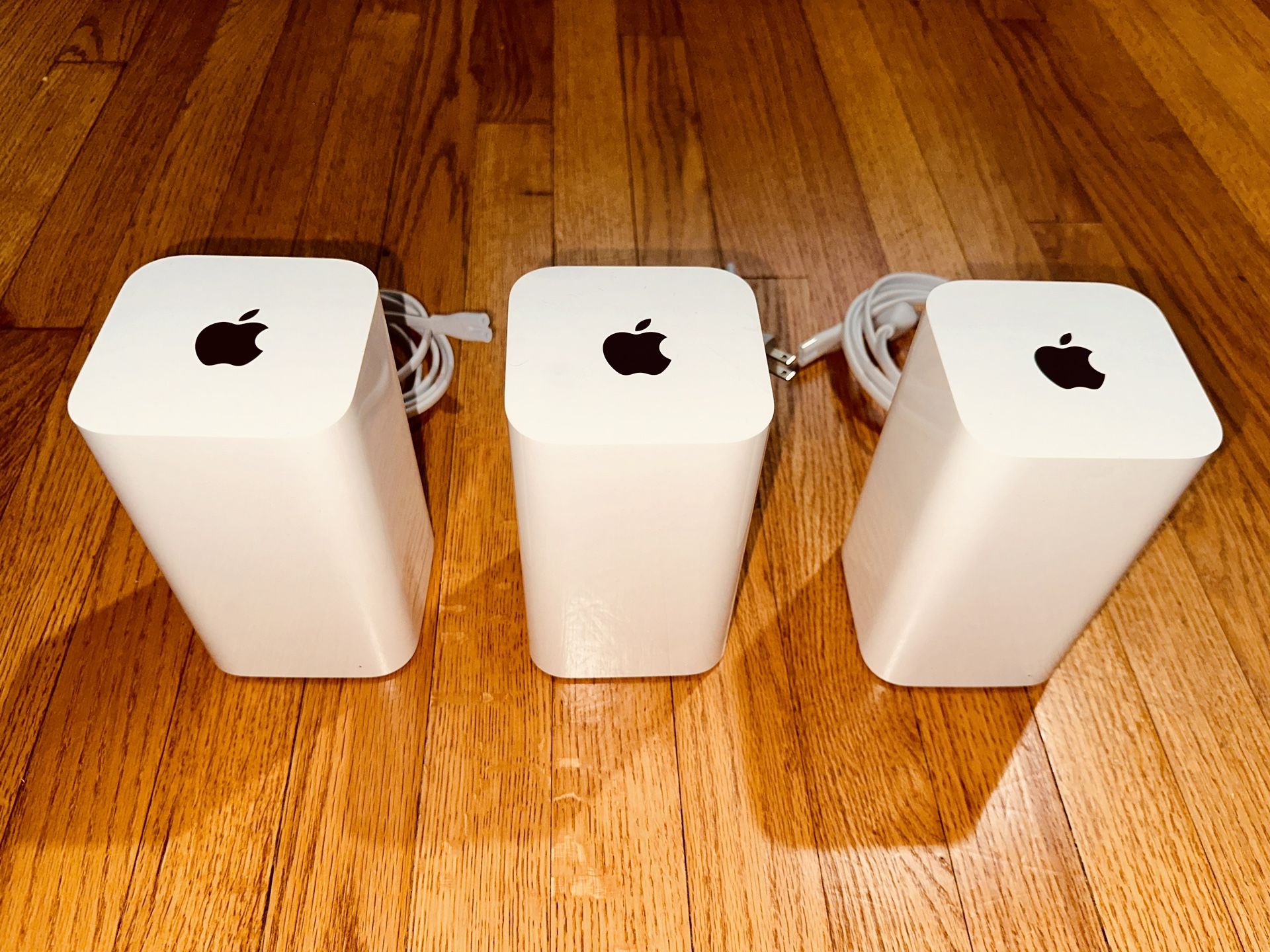 3 x Apple AirPort Extreme 802.11ac - Model A1521
