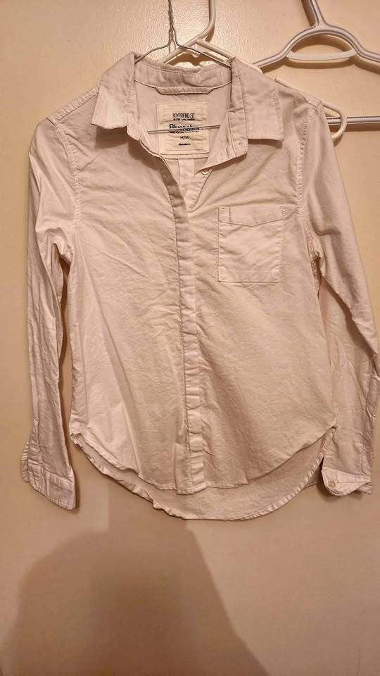 White button down shirt (medium)