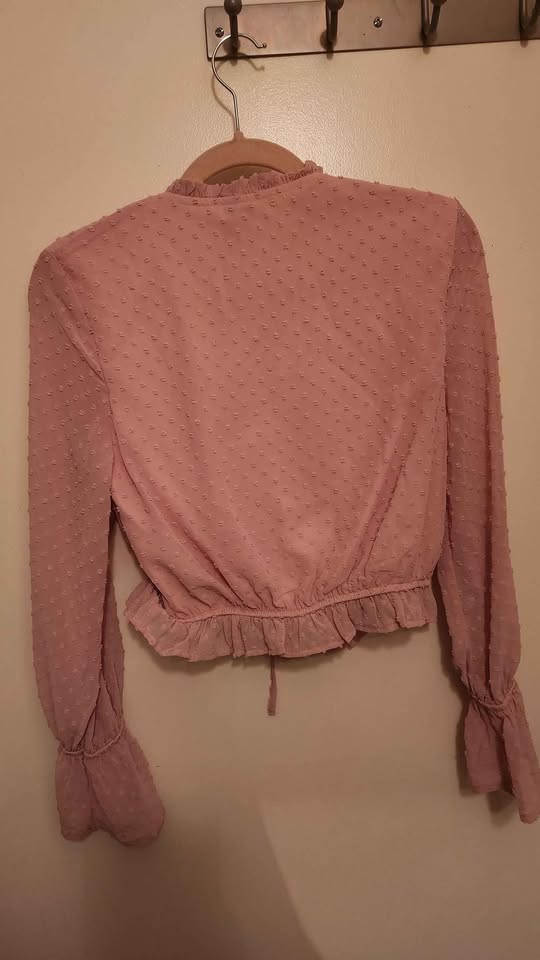 BNWT Pink cropped top (small) - photo 2