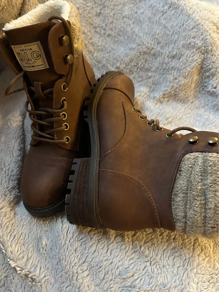 DLG Laila Womens Vegan Leather Lace up Boot size 6 - photo 5