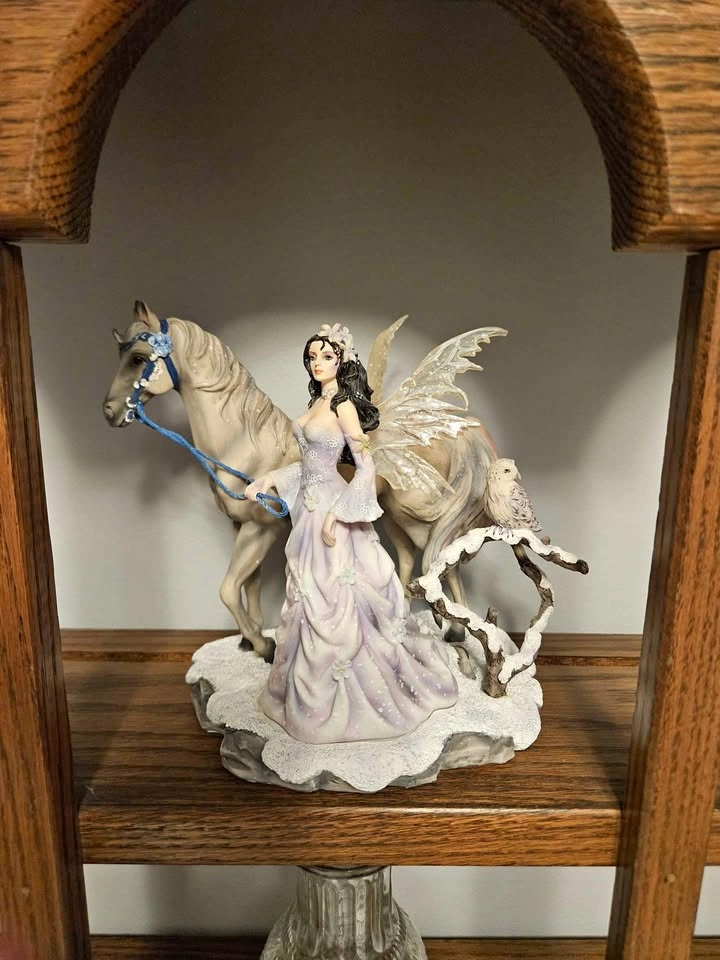 The Fairy Site Winter Wings Figurine