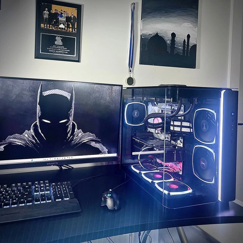 Batman PC • 5070 TI • 7800x3d