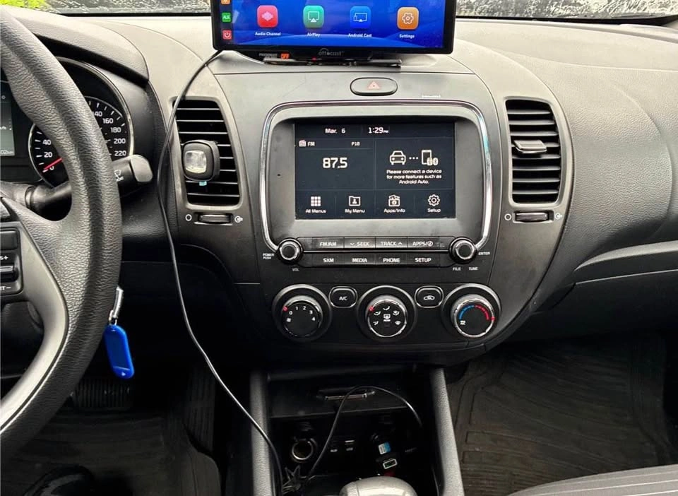 2017 Kia Forte LX - No Accidents - photo 5