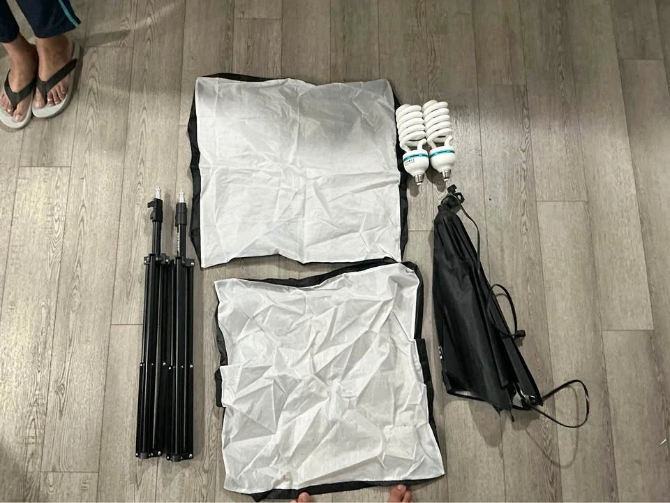 Newer 2 pack Equivalent soft box lighting kit