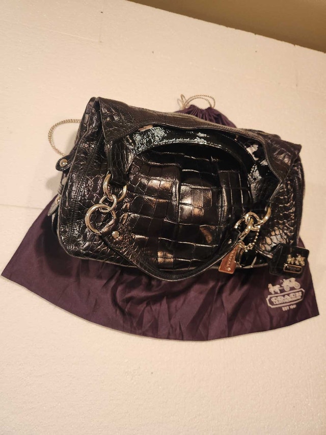 Vintage Coach Black Croc Embossed Leather Shoulder Bag w/ Dust B - photo 2