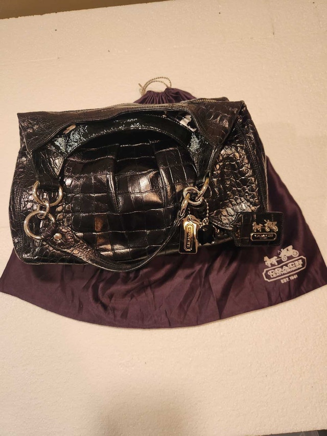 Vintage Coach Black Croc Embossed Leather Shoulder Bag w/ Dust B - photo 3