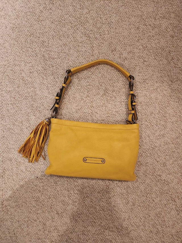 Vintage Y2K Danier Yellow Leather Shoulder Bag w/ Tassel - photo 3