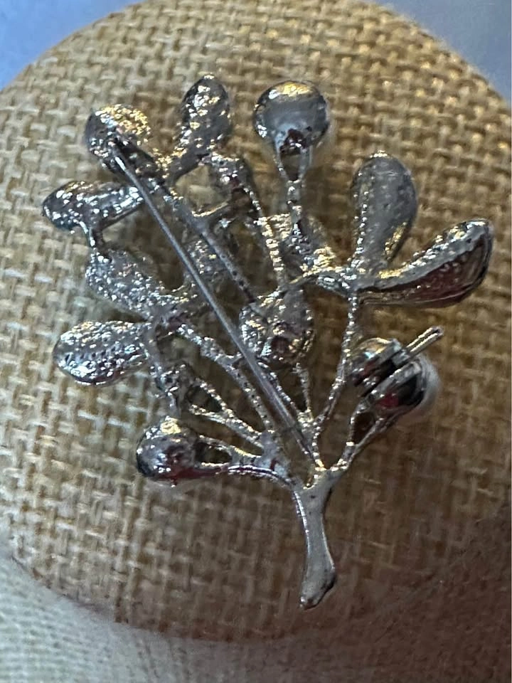 Floral Design Faux Pearl Rhinestone Brooch - photo 4