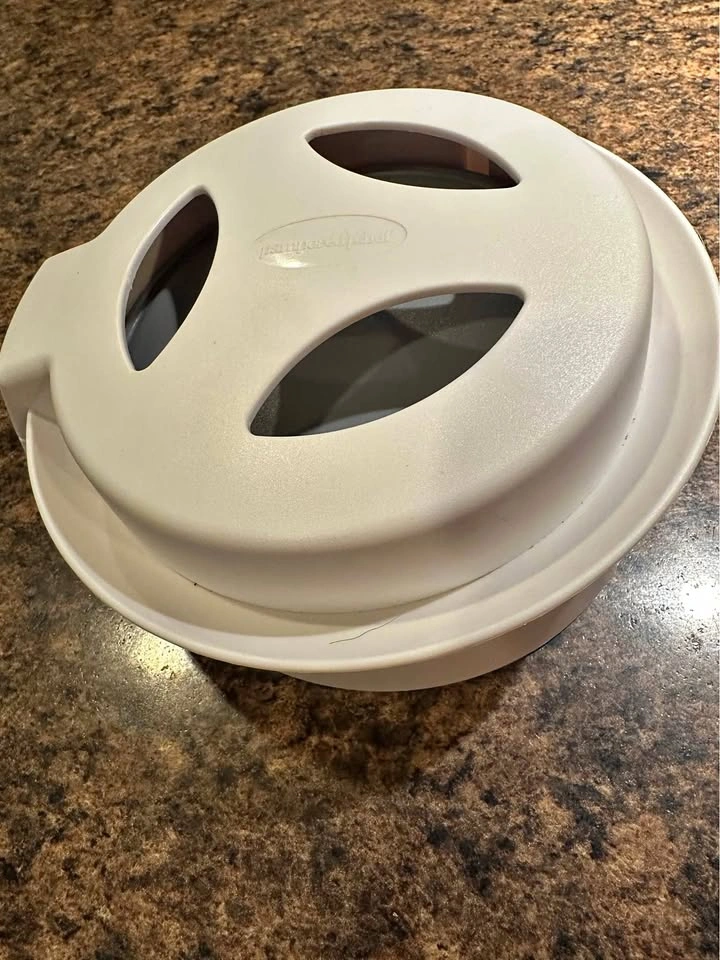 Pampered Chef Cut, Slice & Halve With Ease