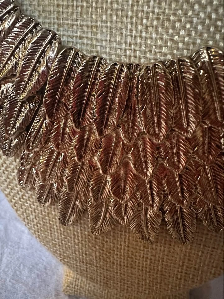 Women's Gold Tone Feather Statement Necklace - photo 4