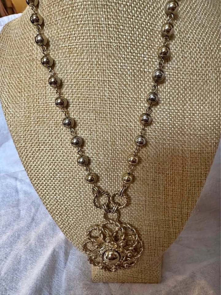 DANA BUCHMAN Chunky Gold Tone Bead Link Necklace