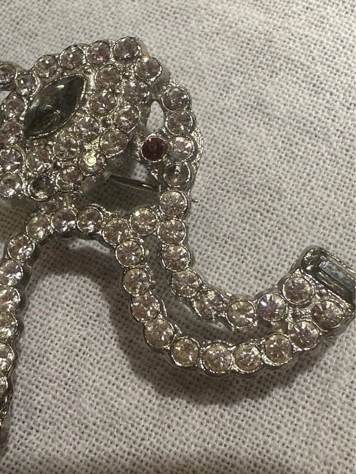 Vintage Silver Tone Elephant Brooch - photo 2