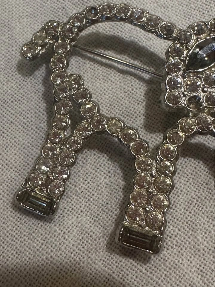 Vintage Silver Tone Elephant Brooch - photo 3